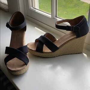 Tom’s wedges